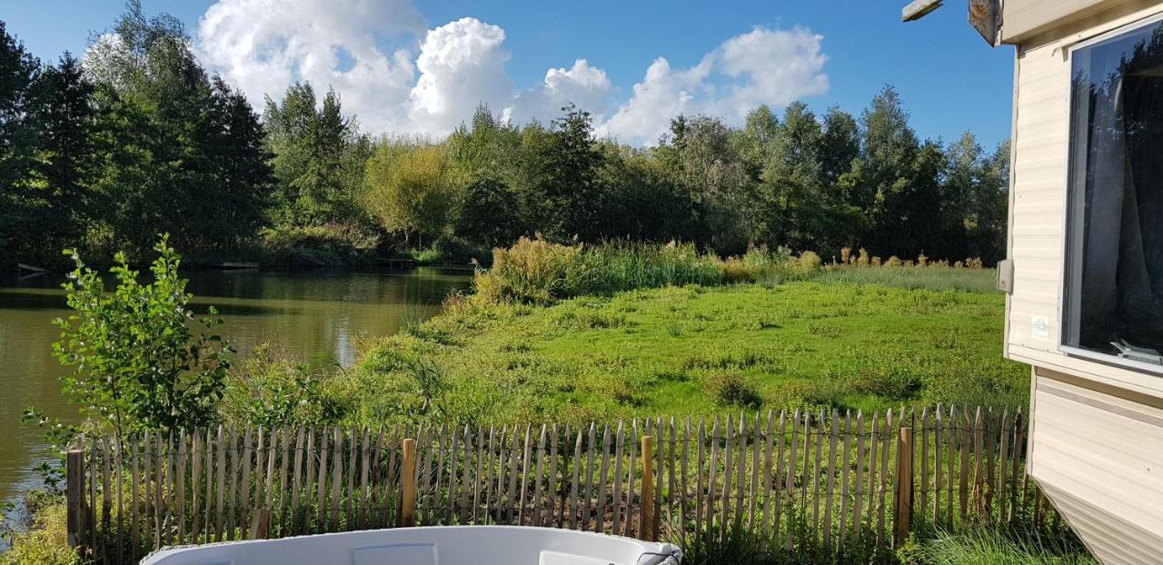 Carafun Aan Het Water Ooltgensplaat Exterior foto